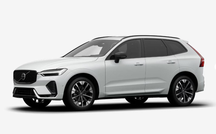 Volvo XC60 B5 AWD AUT DARK ULTRA na operativní leasing
