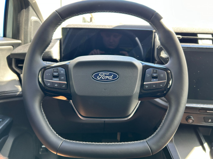 1.0EcoBoost mHEV 92kW TITANIUM na operativní leasing