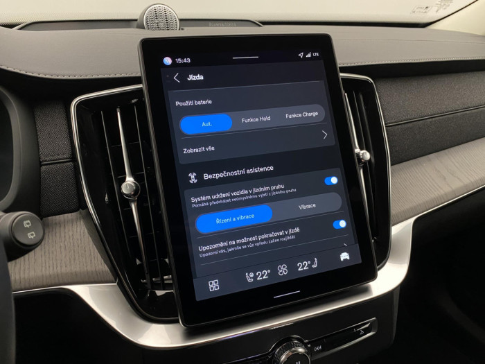 Volvo XC90 T8 AWD RECHARGE BRIGHT PLUS 7m na operativní leasing