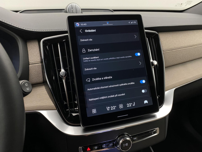 Volvo XC90 B5 AWD AUT BRIGHT PLUS na operativní leasing