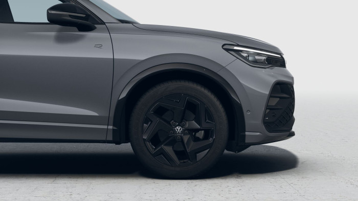 Volkswagen Tiguan R-Line 1,5 eTSI 110 kW mHEV na operativní leasing