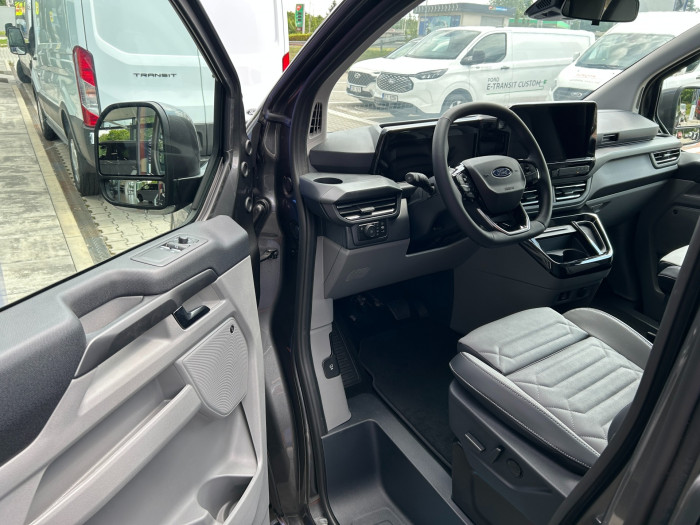 Titanium X L1 2.5 PHEV 171kW na operativní leasing