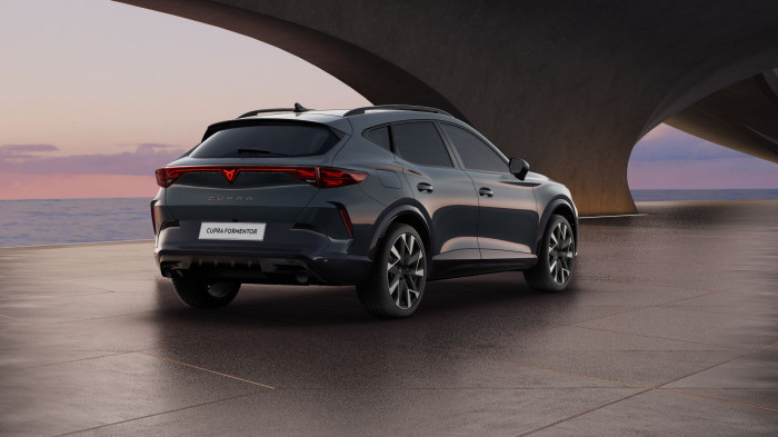 Cupra Formentor VZ 2.0 TSI 333k DSG 4WD na operativní leasing