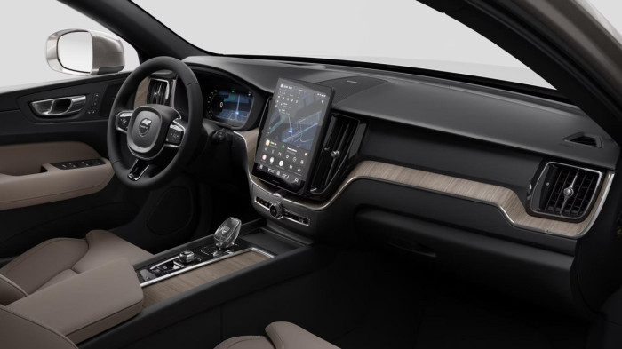 Volvo XC60 B5 AWD AUT BRIGHT PLUS na operativní leasing