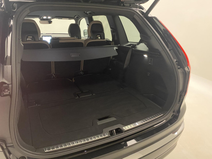 Volvo XC90 B5 AWD AUT BRIGHT PLUS na operativní leasing