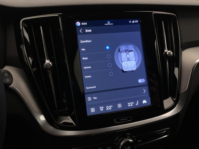 Volvo V60 T6 AWD Plug-in BRIGHT PLUS na operativní leasing