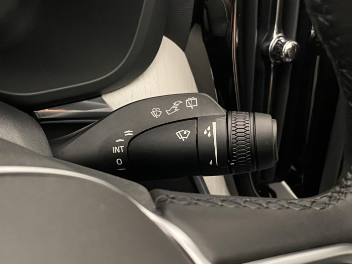 Volvo XC60 T6 AWD AUT DARK PLUS na operativní leasing