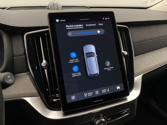 Volvo XC90 T8 AWD RECHARGE BRIGHT PLUS 7m na operativní leasing