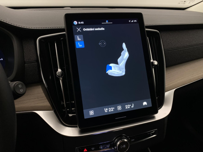Volvo XC90 T8 AWD RECHARGE BRIGHT PLUS 7m na operativní leasing