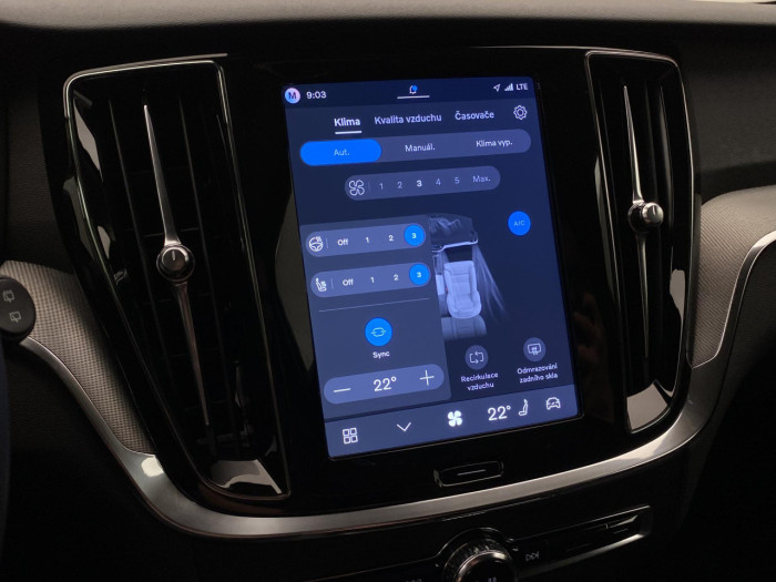 Volvo V60 T6 AWD Plug-in BRIGHT PLUS na operativní leasing