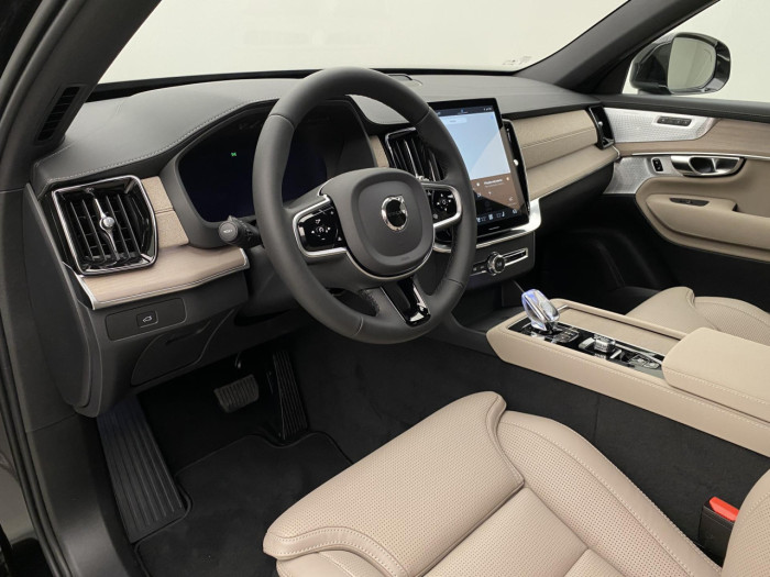 Volvo XC90 B5 AWD AUT BRIGHT PLUS na operativní leasing
