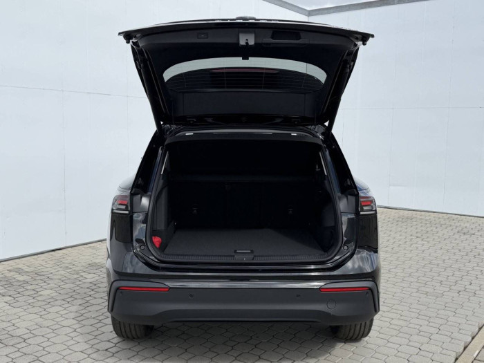 Volkswagen Tiguan People PHEV 19,7kWh 6DSG 1,5TSI / 110kW na operativní leasing