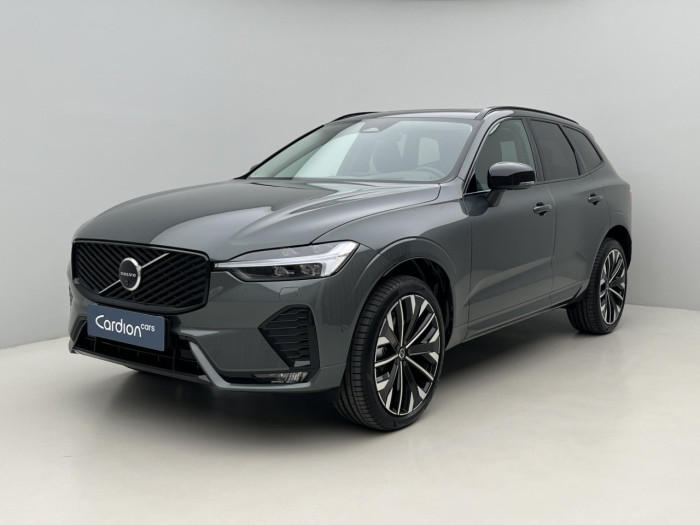 Volvo XC60 B5 AWD AUT DARK ULTRA na operativní leasing
