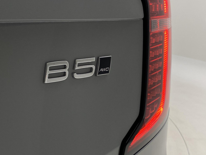 Volvo XC90 B5 AWD AUT BRIGHT PLUS na operativní leasing