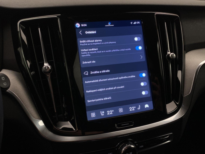 Volvo V60 T6 AWD Plug-in BRIGHT PLUS na operativní leasing