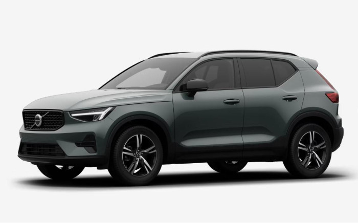 Volvo XC40 B3 AUT DARK PLUS na operativní leasing