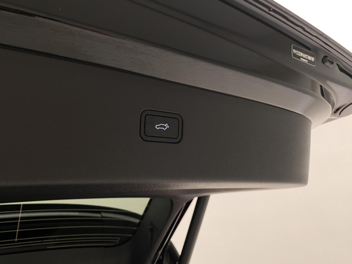 Volvo EX30 BLACK EDITION P5 ELETRIC PLUS na operativní leasing
