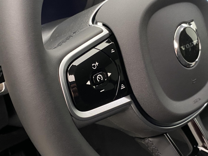 Volvo XC90 T8 AWD RECHARGE BRIGHT PLUS 7m na operativní leasing