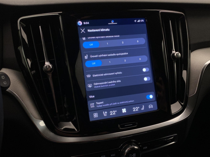 Volvo V60 T6 AWD Plug-in BRIGHT PLUS na operativní leasing