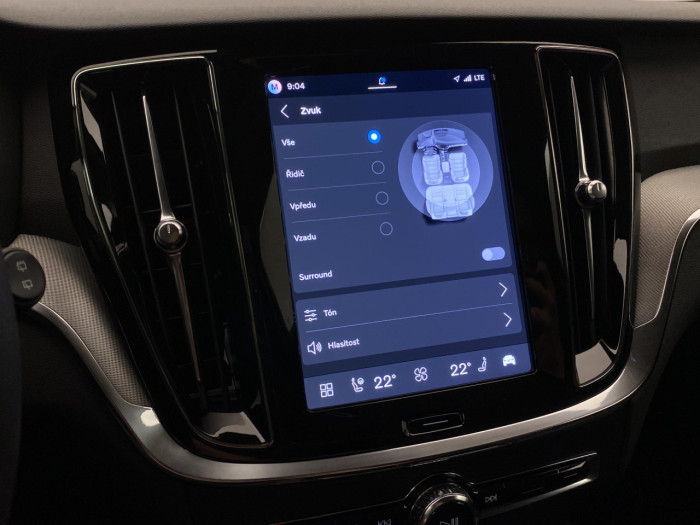 Volvo V60 T6 AWD Plug-in BRIGHT PLUS na operativní leasing