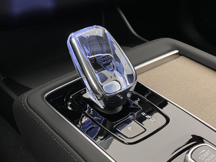 Volvo XC90 T8 AWD RECHARGE BRIGHT PLUS 7m na operativní leasing