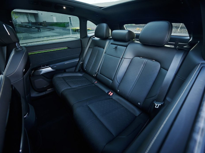 Zeekr 7X Privilege AWD na operativní leasing