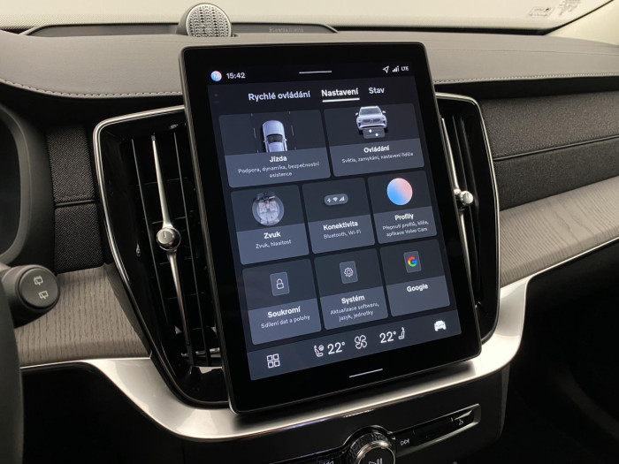 Volvo XC90 T8 AWD RECHARGE BRIGHT PLUS 7m na operativní leasing