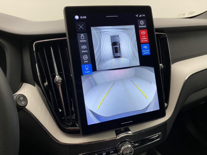 Volvo XC60 T6 AWD AUT DARK PLUS na operativní leasing