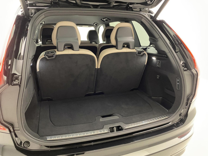 Volvo XC90 B5 AWD AUT BRIGHT PLUS na operativní leasing