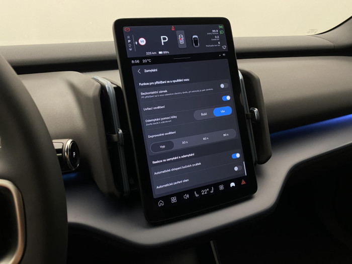 Volvo EX30 BLACK EDITION P5 ELETRIC PLUS na operativní leasing