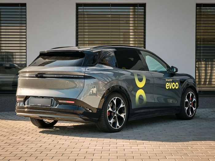 Zeekr 7X Privilege AWD na operativní leasing
