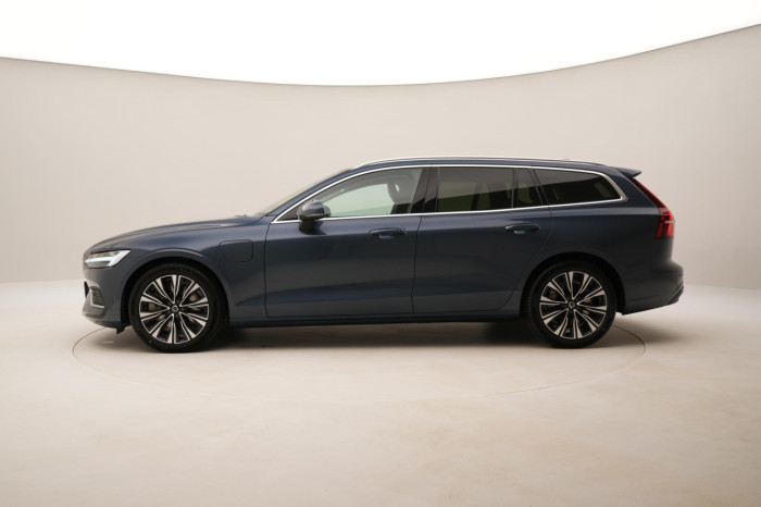 Volvo V60 T6 AWD Plug-in BRIGHT PLUS na operativní leasing