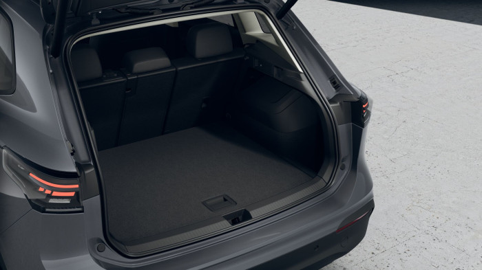 Volkswagen Tiguan People 1,5 eTSI 96 kW mHEV na operativní leasing