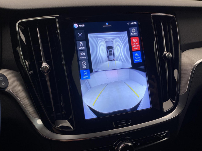 Volvo V60 T6 AWD Plug-in BRIGHT PLUS na operativní leasing