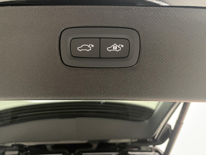 Volvo XC90 B5 AWD AUT BRIGHT PLUS na operativní leasing
