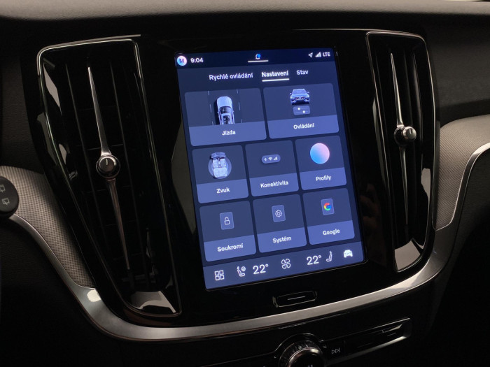 Volvo V60 T6 AWD Plug-in BRIGHT PLUS na operativní leasing