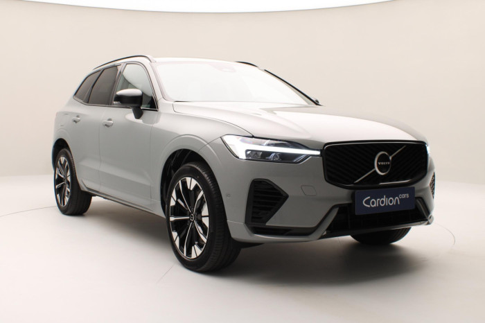 Volvo XC60 T6 AWD AUT DARK PLUS na operativní leasing
