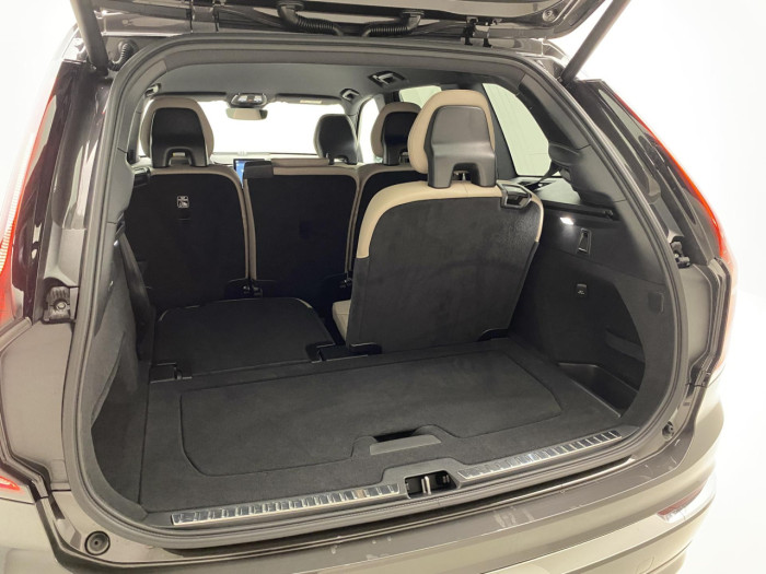 Volvo XC90 T8 AWD RECHARGE BRIGHT PLUS 7m na operativní leasing