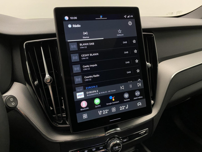 Volvo XC60 T6 AWD AUT PLUS BLACK EDITION na operativní leasing