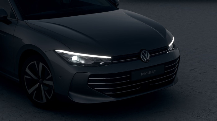Volkswagen Passat Business 1,5 eTSI 110 kW mHEV na operativní leasing
