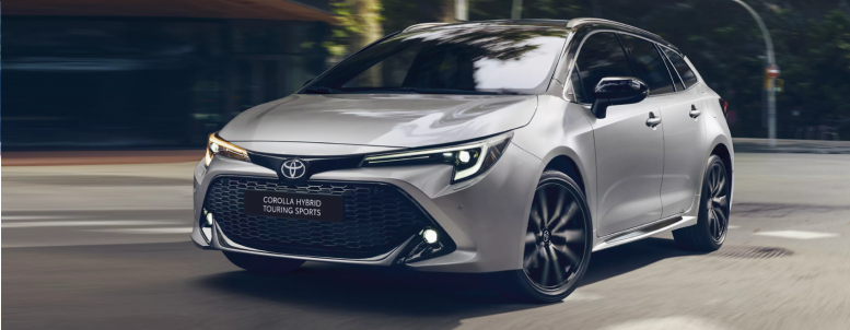 Akční Toyota Corolla TS (kombi) hybrid na operák již od 4 590 Kč/měs.