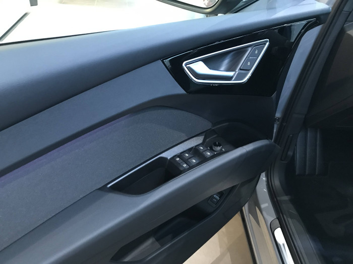 Audi Q4 e-tron 45  / 210kW na operativní leasing