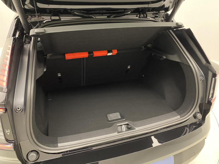 Volvo EX30 BLACK EDITION P5 ELETRIC PLUS na operativní leasing