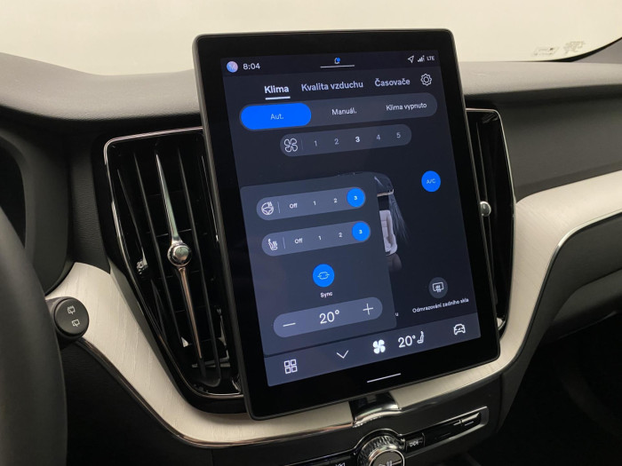 Volvo XC60 T6 AWD AUT DARK PLUS na operativní leasing