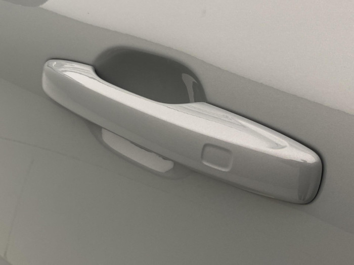 Volvo XC60 T6 AWD AUT DARK PLUS na operativní leasing