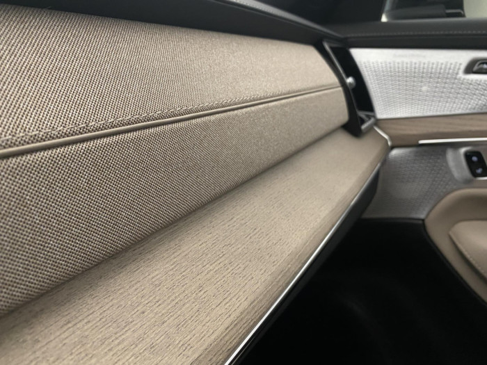 Volvo XC90 B5 AWD AUT BRIGHT PLUS na operativní leasing
