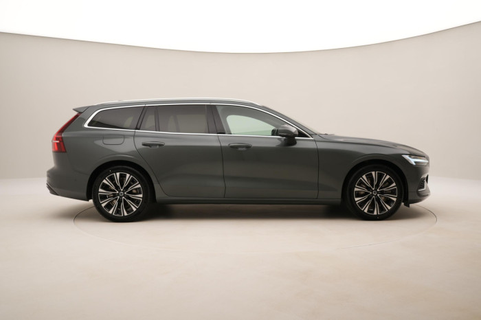 Volvo V60 T6 AWD Plug-in BRIGHT PLUS na operativní leasing