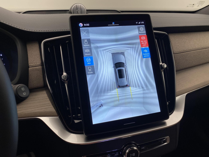 Volvo XC90 T8 AWD RECHARGE BRIGHT PLUS 7m na operativní leasing