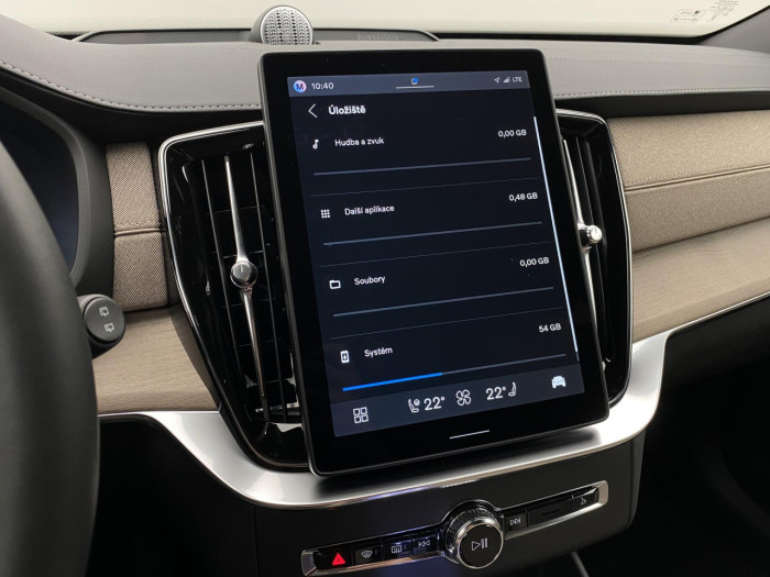 Volvo XC90 B5 AWD AUT BRIGHT PLUS na operativní leasing