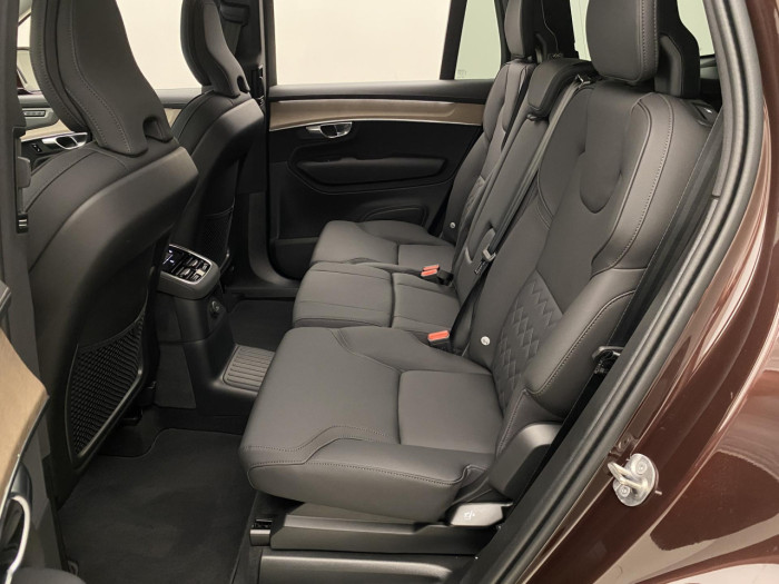 Volvo XC90 T8 AWD RECHARGE BRIGHT PLUS 7m na operativní leasing